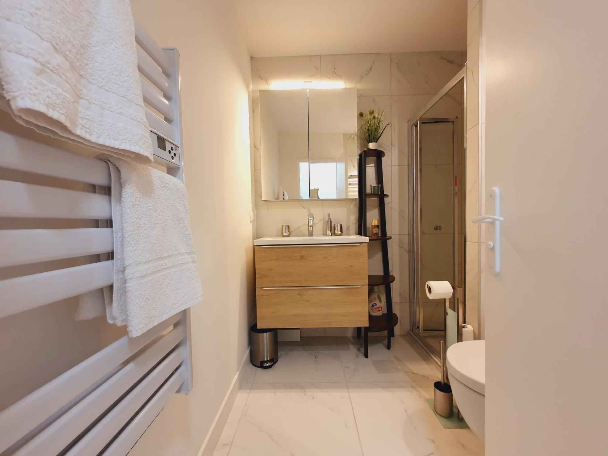 T2 Magellan Centre-ville - Clim Wifi Terrasse - Rossiconciergerie - Linge Inclus La Grande-Motte